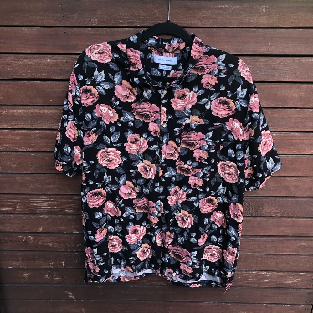 Men’s Urban Outfitters floral button NEVER WORN